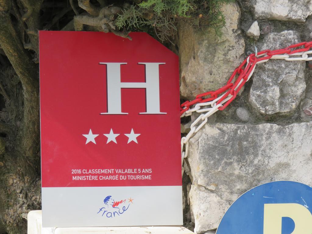 Hotel Mon Soleil La Gaude Bagian luar foto